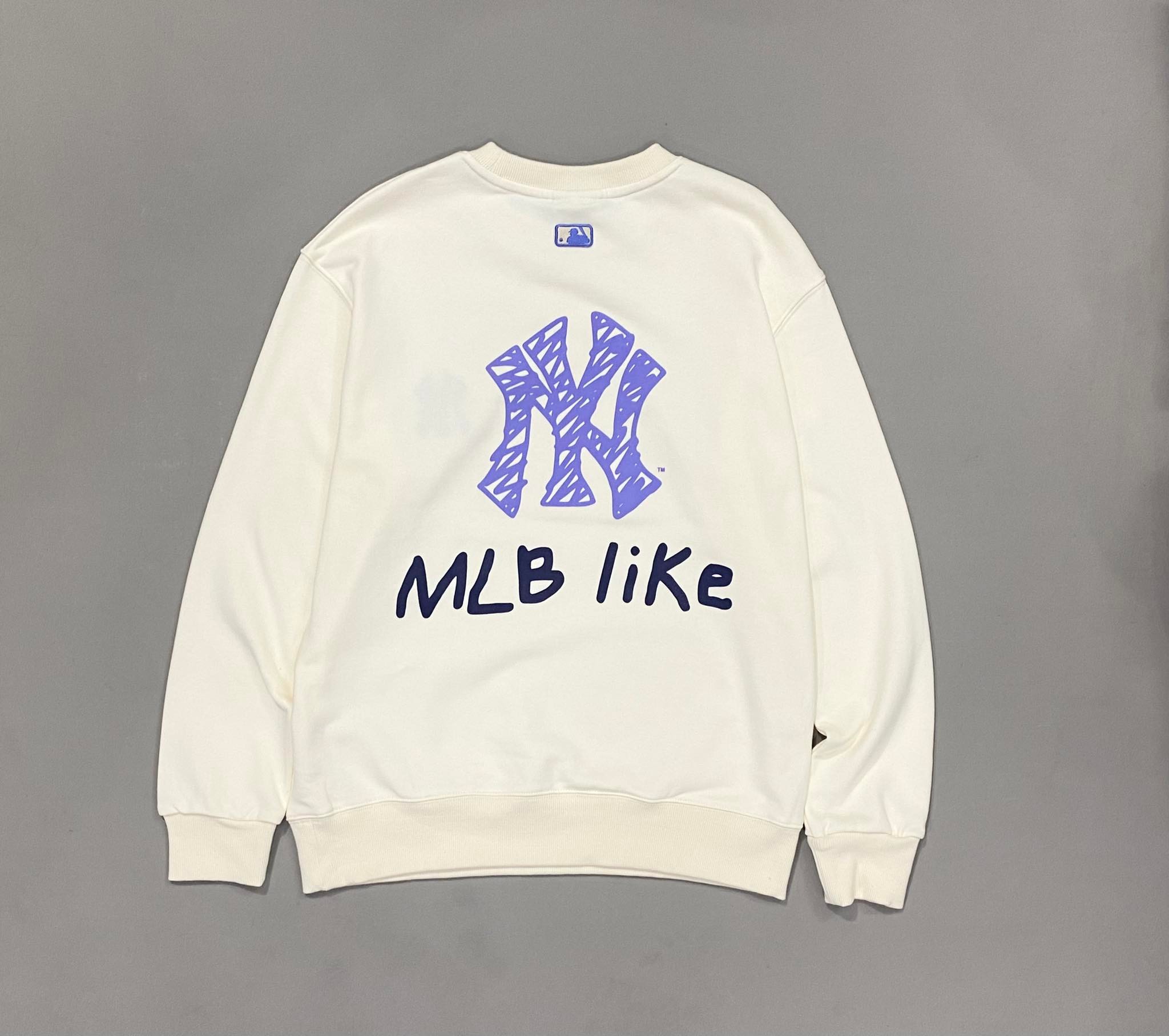 Áo nỉ MLB Monogram Allover Overfit Sweatshirt NY Yankees 3AMTM022150BLL CITISHOP #7 Áo nỉ MLB Monogram Allover Overfit Sweatshirt NY Yankees 3AMTM022150BLL CITISHOP